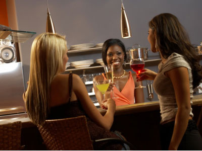 Πίνετε κρασί αλλά με μέτρο…